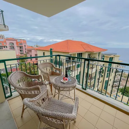 Casa Delores, By Specialstays * Funchal (Madeira)